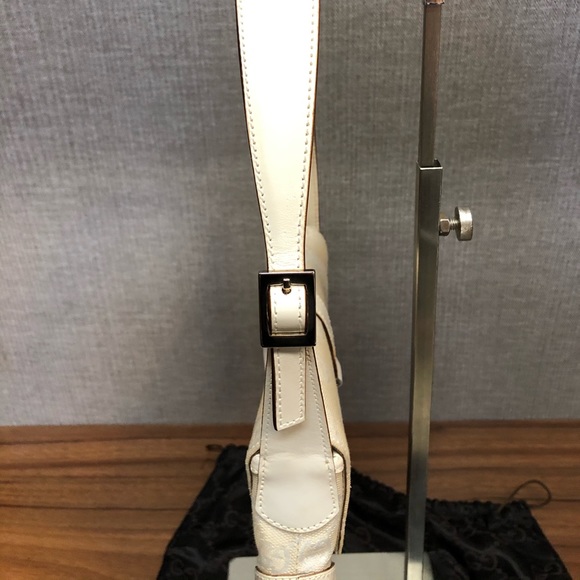 THE CUTEST Mini ecru monogram GUCCI bag - Picture 5 of 8